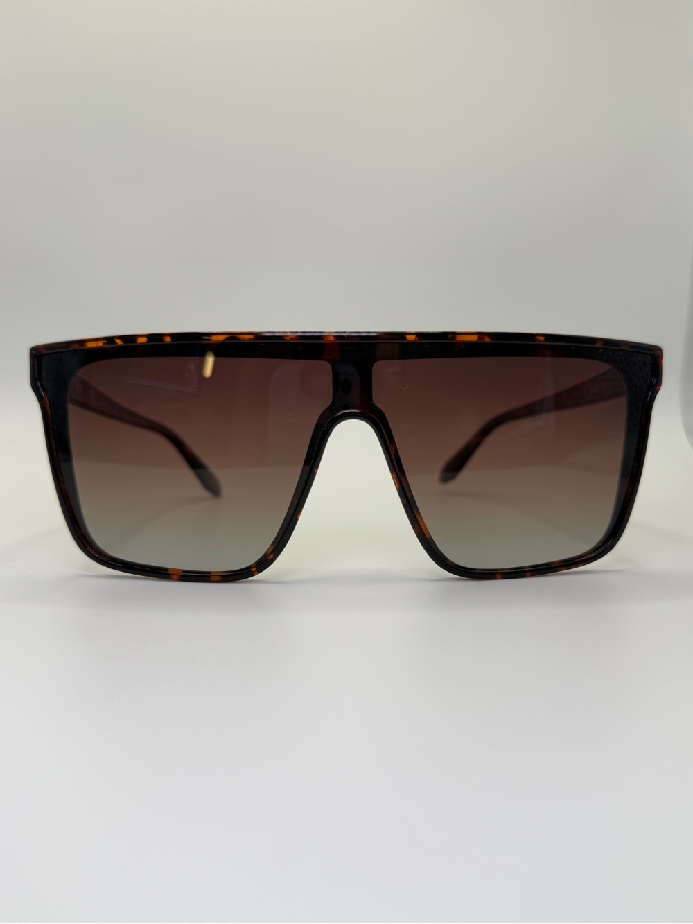 NWT QUAY Nightfall Tortoiseshell Oversized Shield Sunglasses